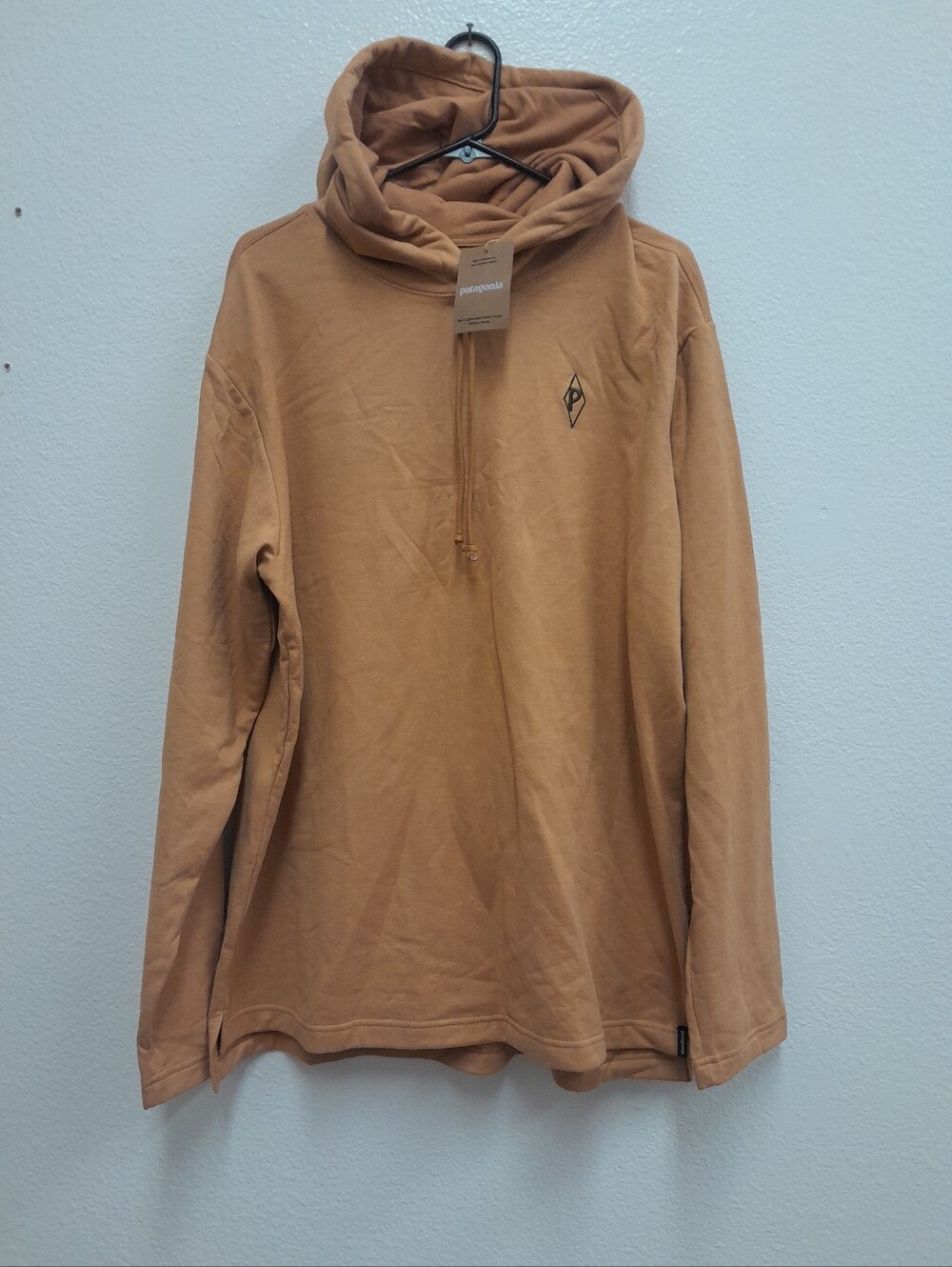 NWT Patagonia Water People Wildrise Hoodie Talon Gold Men’s Large